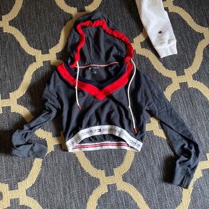 Tommy Hilfiger cropped sweatshirt
